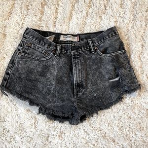 Levi’s Old School Comfort Fit Black Denim Shorts